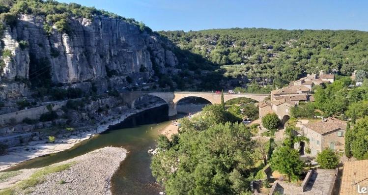 Gite « Les Rives De L'Ardeche » Ucel Экстерьер фото